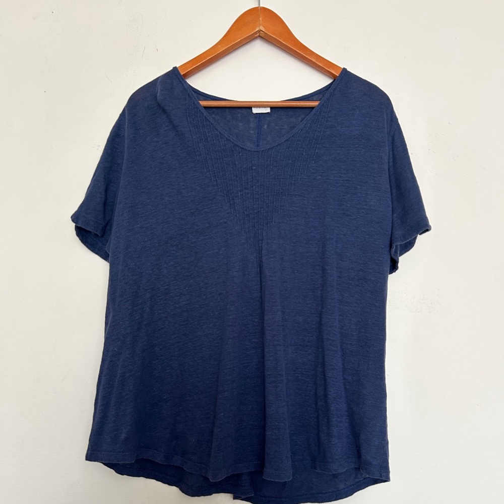 Poetry Linen v-neck t-shirt
